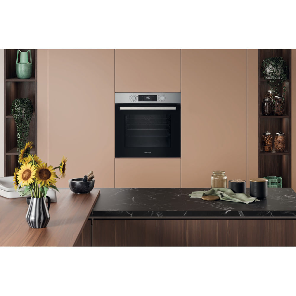 Hotpoint HOM258HXUK Class 2 Multiflow Built-In Electric Single Oven Stainless Steel